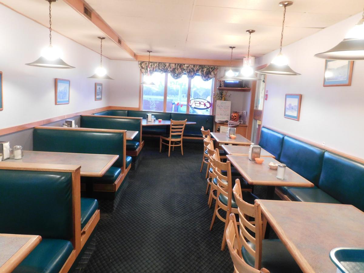 Casey'S Inn Lac du Bonnet Buitenkant foto