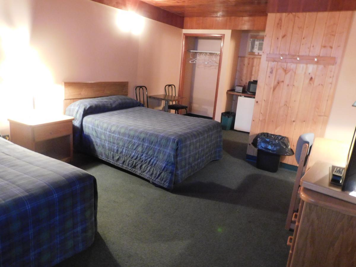 Casey'S Inn Lac du Bonnet Buitenkant foto